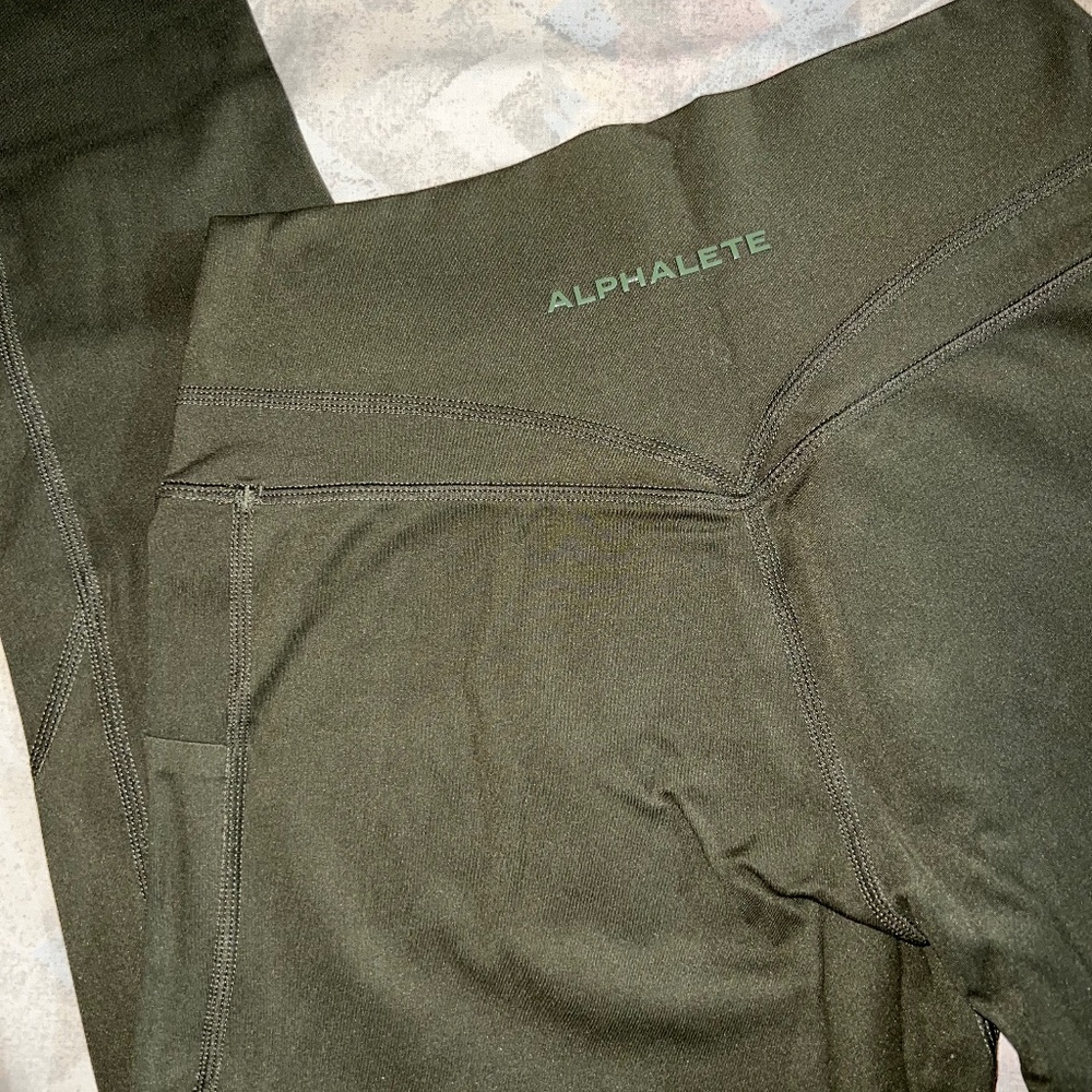 Alphalete Leggings